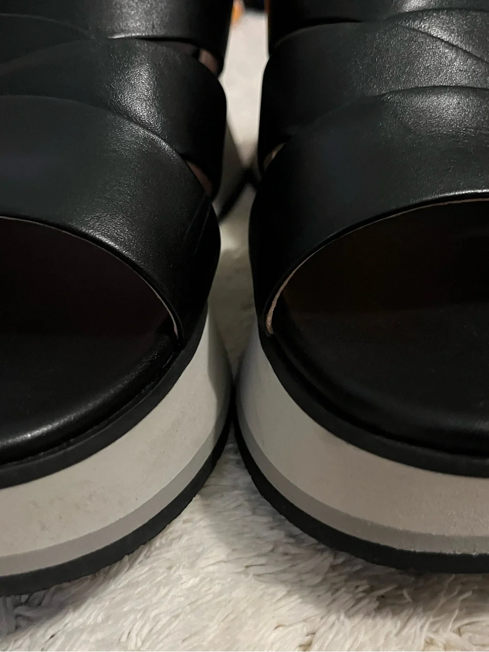 Johnston & Murphy platform sandal 7